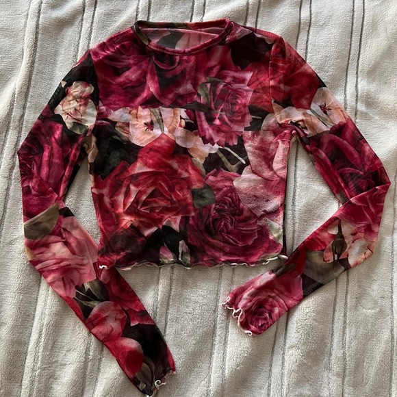 coquette graphic print rose cropped mesh top with lettuce hem - Picture 2 of 3